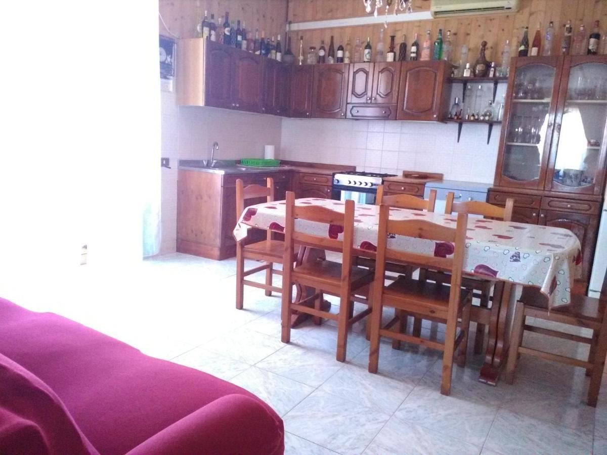A Casa Di Roberto Appartement Porto Cesareo Buitenkant foto